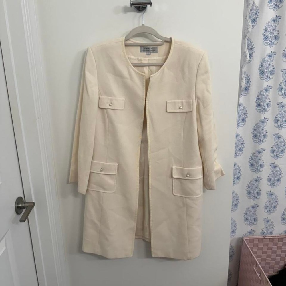Elie Tahari cream pearl button midi‎ coat - Picture 2 of 8